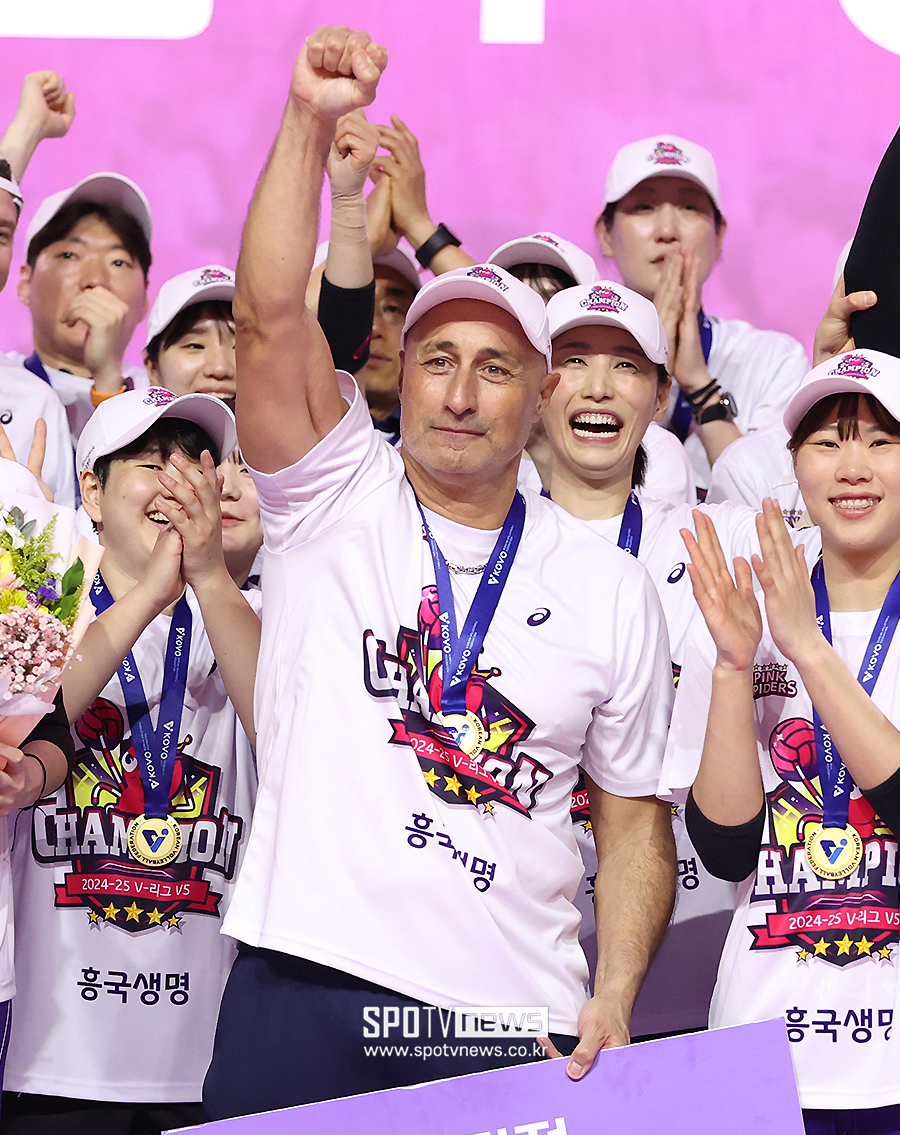 [포토S] 주먹 불끈 쥔 아본단자