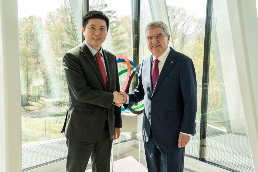 유승민 대한체육회장, 바흐 IOC 위원장과 면담...2036올림픽 유치 추진 공식화