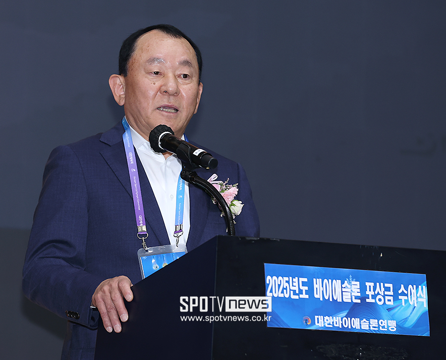 [포토S] 축사하는 대한바이애슬론연맹 이혁렬 회장