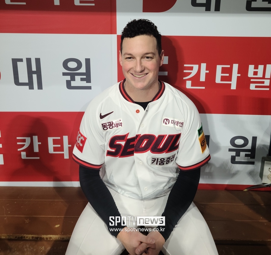 퍼펙트 놓쳤지만 로젠버그는 웃었다 "야구가 이렇다, 마운드 위에서 최선 다할 뿐"