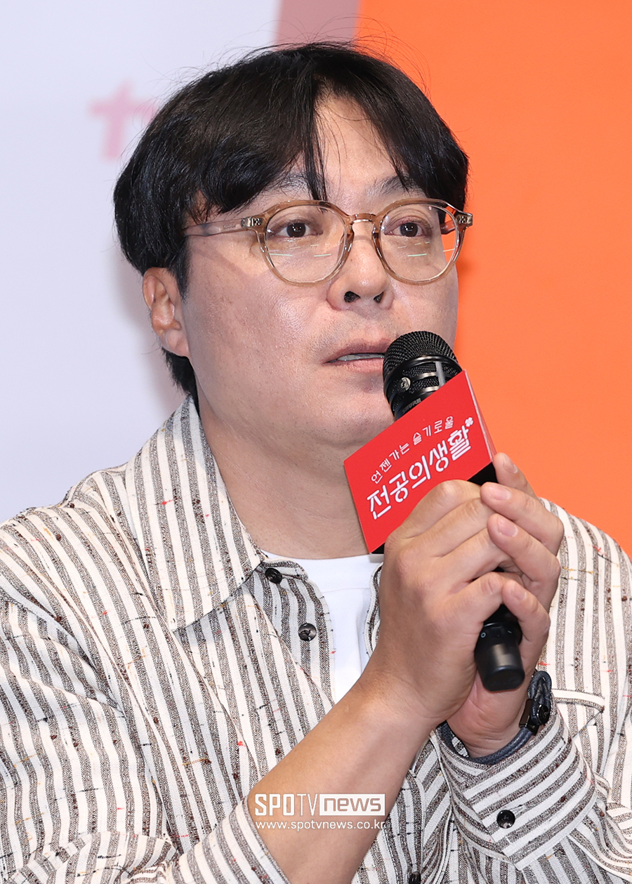 신원호 "'언슬전', 의료계 파업에 노심초사…제발 많이 봐달라"