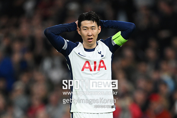 [UEL REVIEW] '손흥민 이렇게 아쉬울 수가' 회심의 슈팅 막혔다...토트넘, 프랑크푸르트와 1-1 무승부→승부는 2차전으로