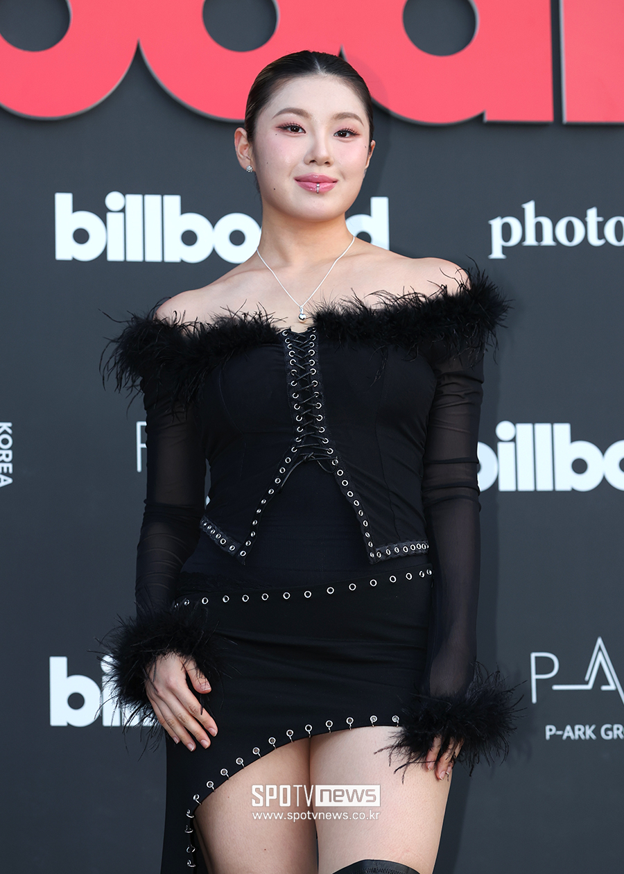 리정, YGX 떠나 박보검·테디와 한솥밥 "더블랙레이블 전속계약"[공식]