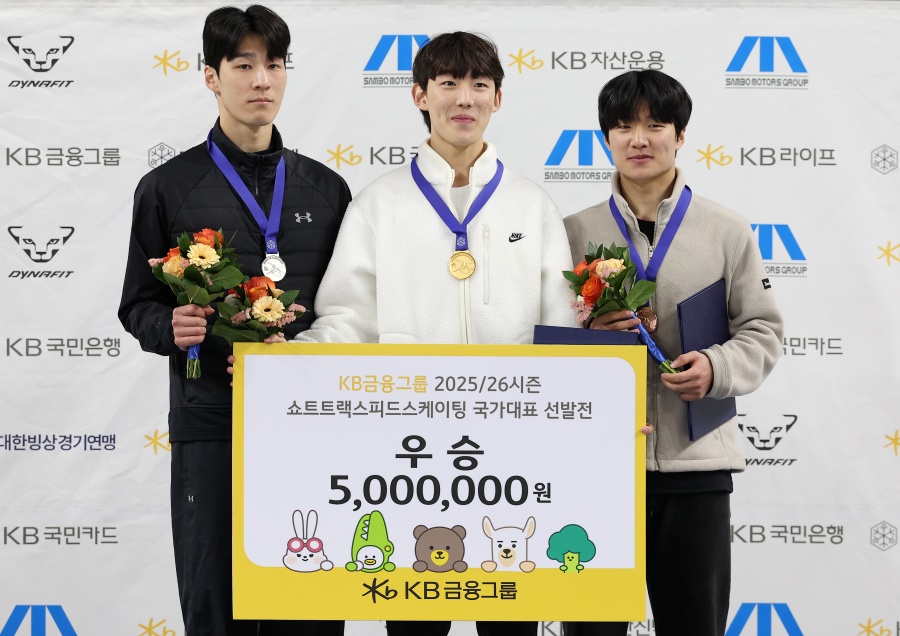 쇼트트랙 고교생 임종언·에이스 김길리 종합 1위로 올림픽행...황대헌 다시 대표팀 복귀