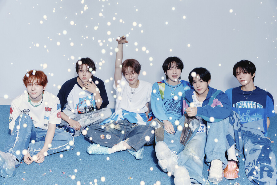 NCT 위시, 밀리언셀러 예고…'팝팝' 선주문량 121만장 돌파