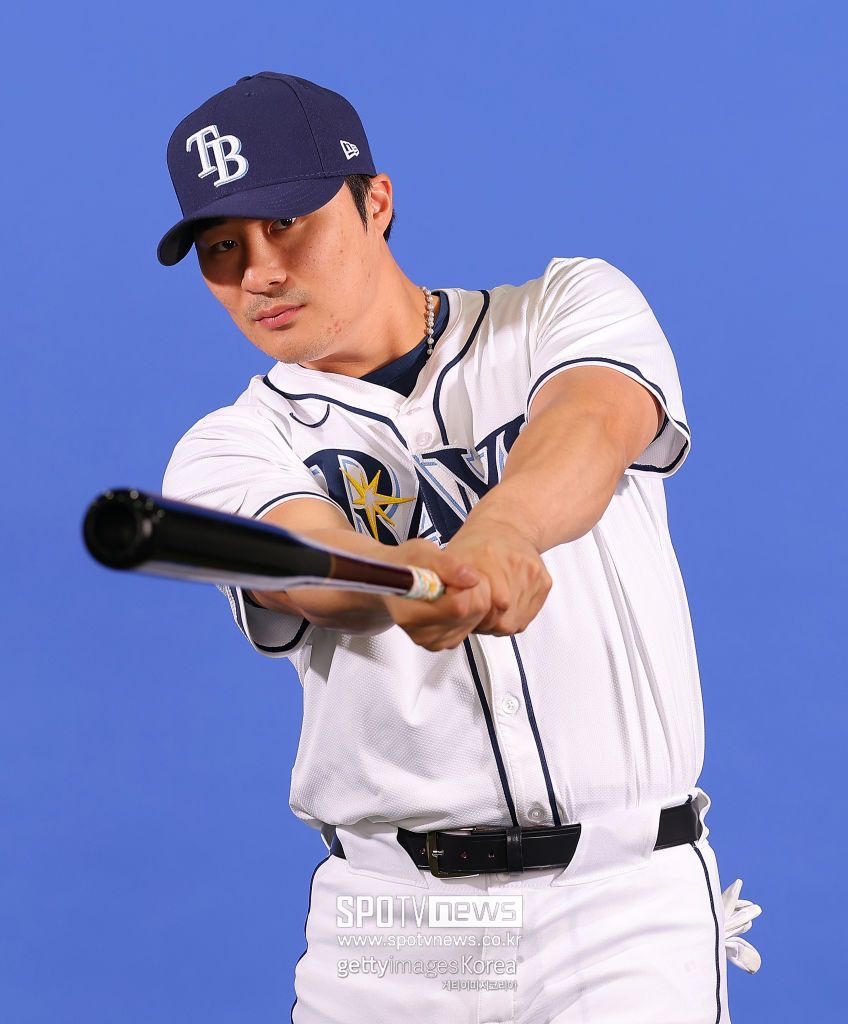 'GG 내야수' 김하성이 돌아온다…"타격 수비 훈련 중", 집도의 만나 검진받는다 (MLB 닷컴)