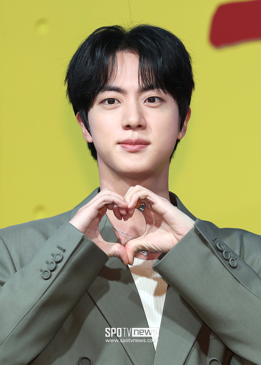 '기안장' 기안84 "BTS 진, 월드스타가 비 맞으면서 밖에서 자…정신 바짝 차렸다"