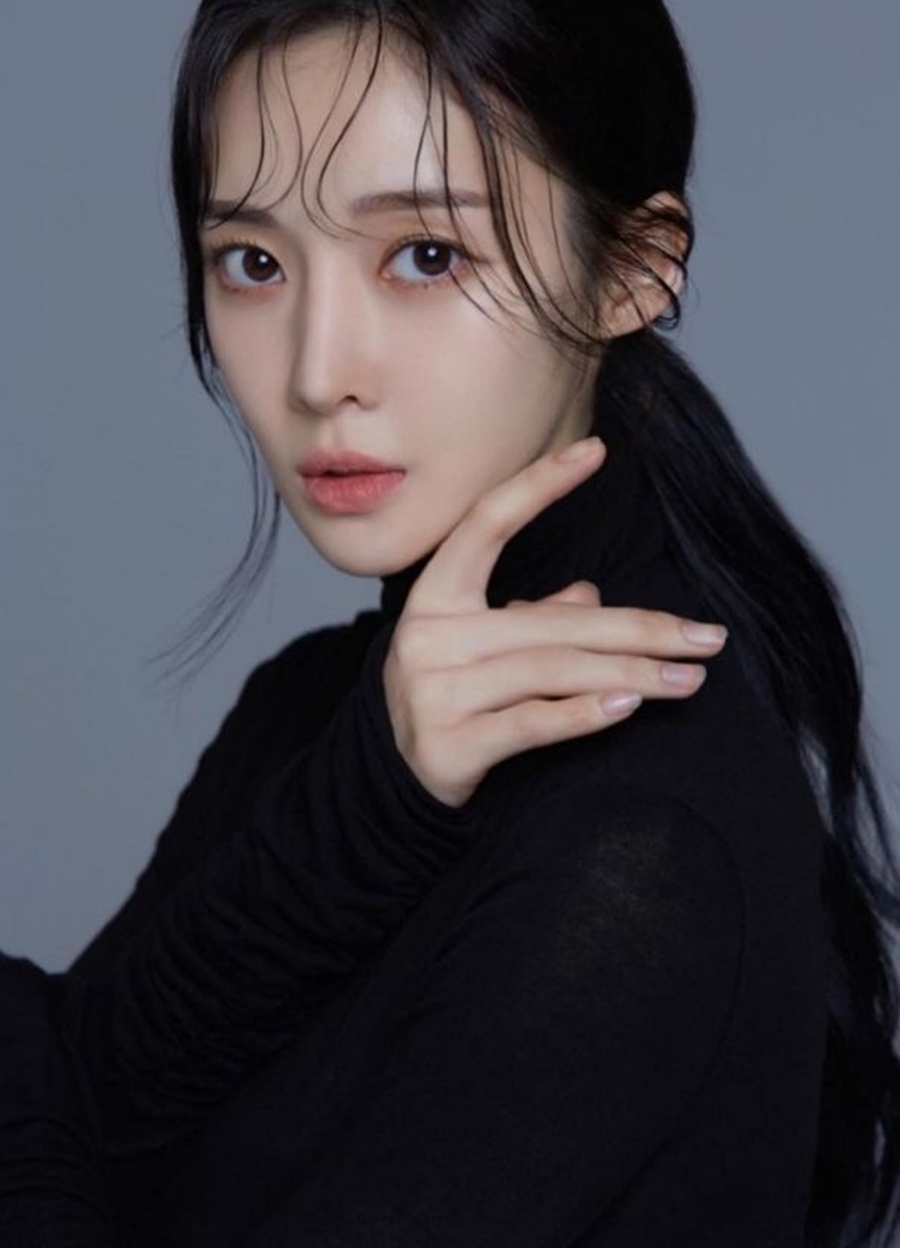 "팬들 돈 3700만원 가로채" 티아라 아름, 사기 혐의 징역형 집행유예