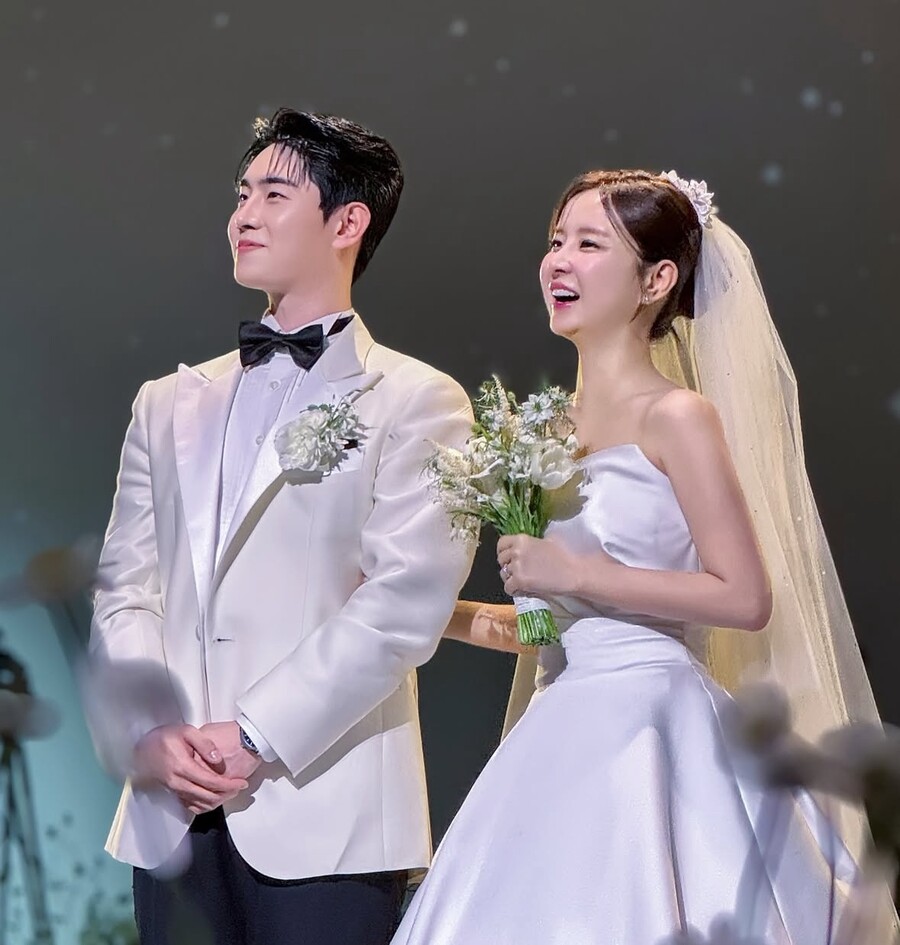 '박현호♥' 은가은, 직접 결혼 소감 밝혔다 "완벽하게 행복한 날"