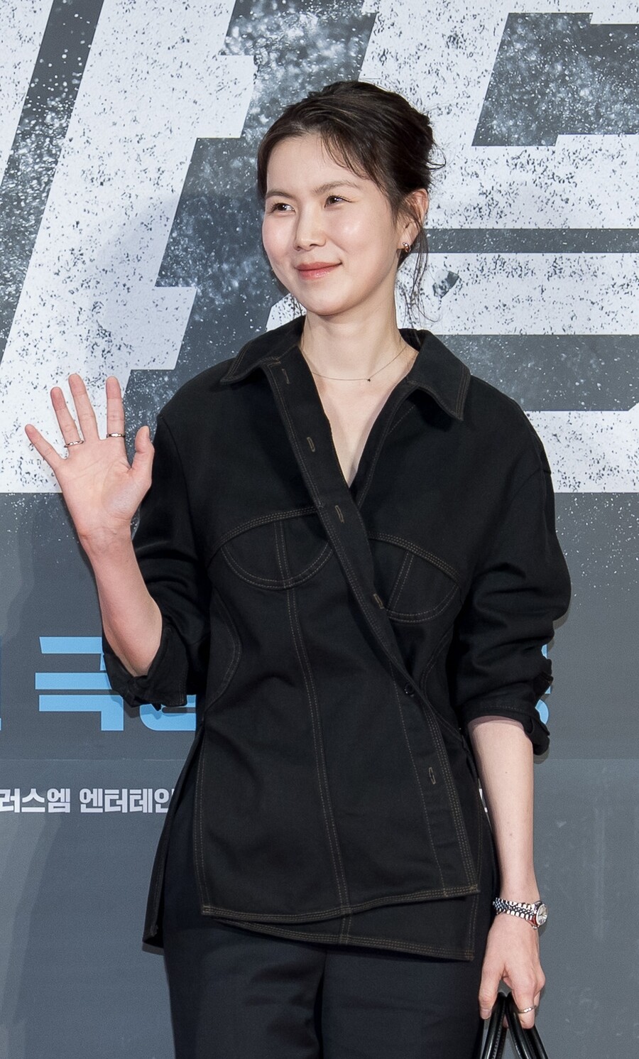 엄마 되니 더 예뻐져…공민정, 득녀 석달 만에 공식석상 '포착'