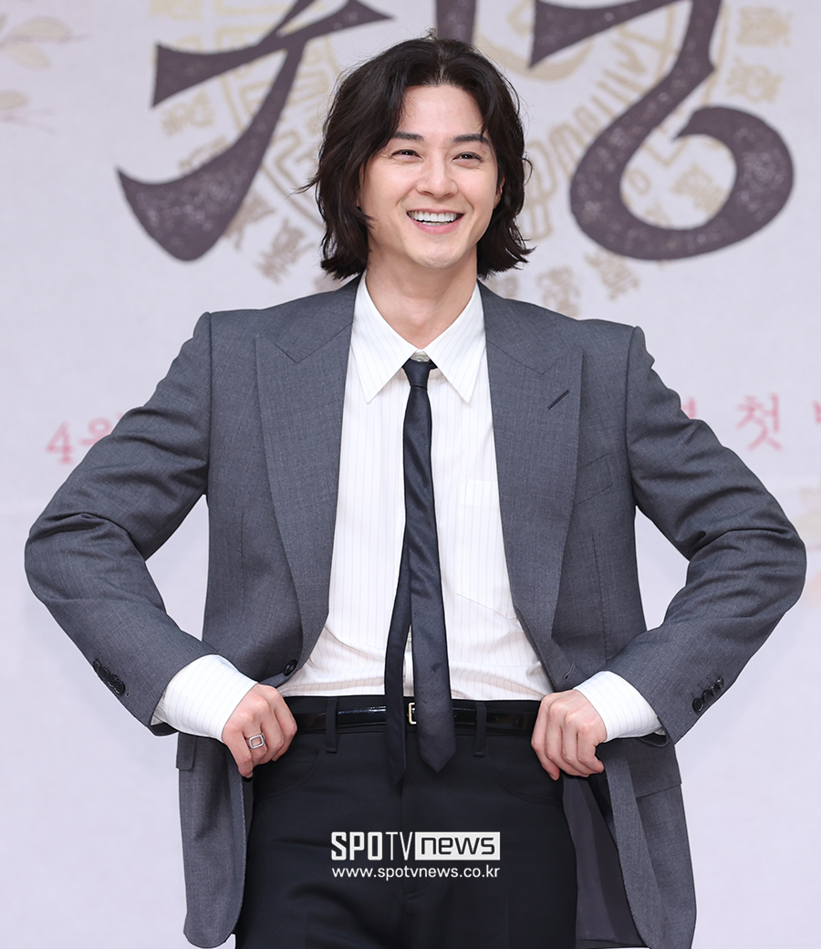 김지훈 "'귀궁', 5살만 어렸어도 못 했다…낫지 않는 근육통 얻어"