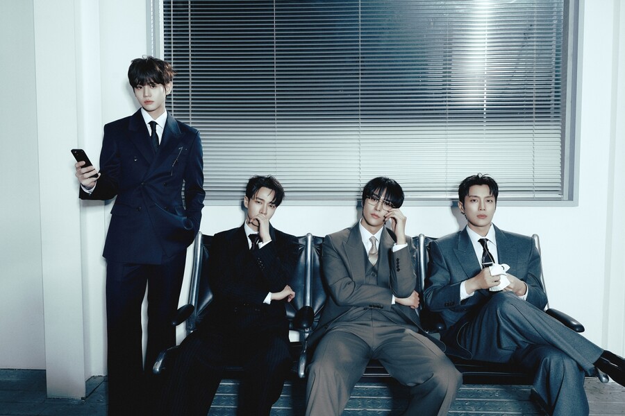 비스트가 돌아왔다…하이라이트, 9년 만에 되찾은 이름으로 '감동의 귀환'[초점S]