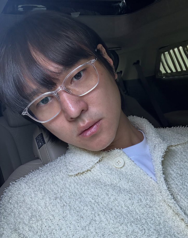 고경표, 다이어트 선언 한 달 만에 날렵해진 턱선 공개