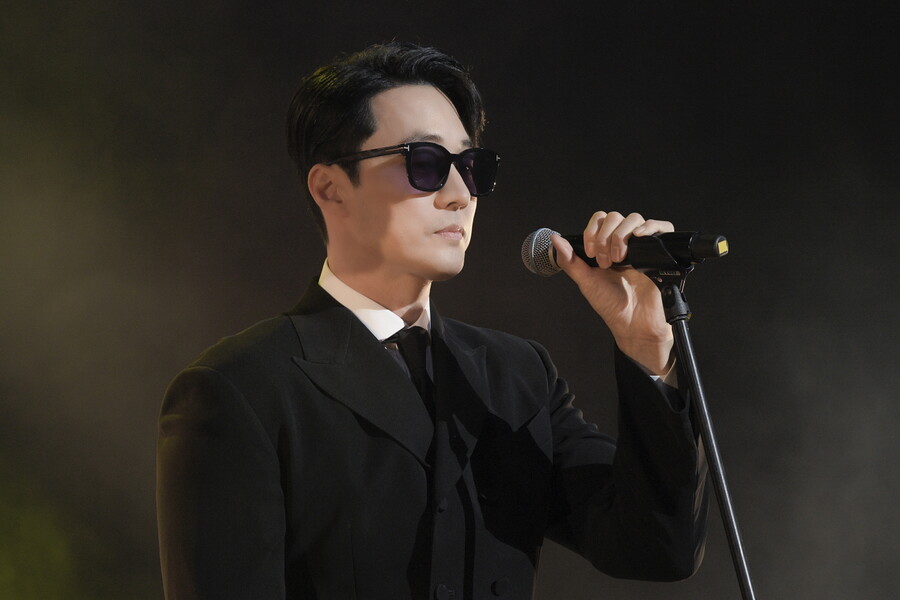 소지섭, 6년 만에 日 팬미팅…옥택연·차학연과 '소옥차' 깜짝 결성