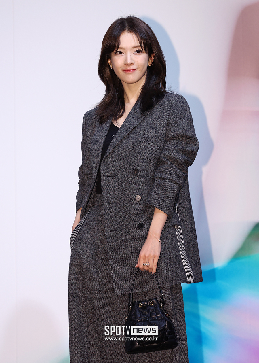 [포토S] 노정의, '미소 살짝'