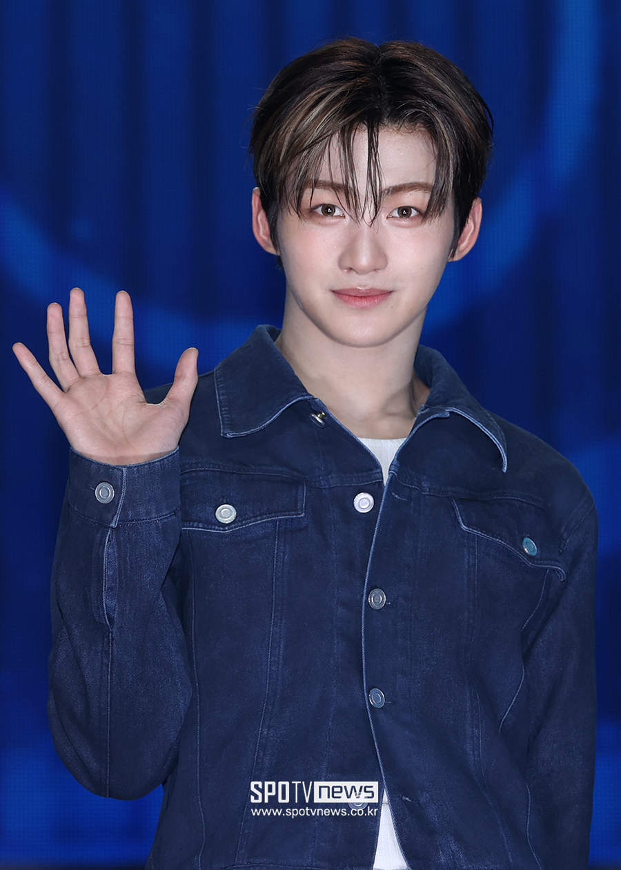 [포토S] 투어스 지훈, '오늘은 냉미남 포스'