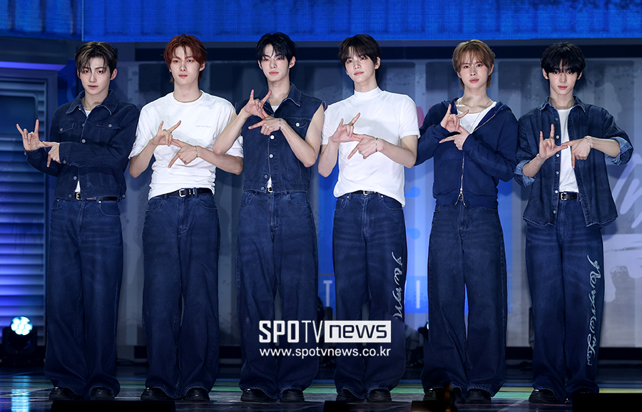 [포토S] 투어스, '2025년 첫 컴백'