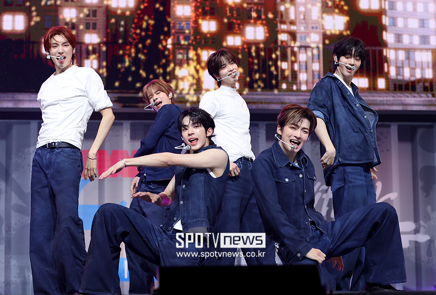 [포토S] 투어스, '무대를 즐겨!'