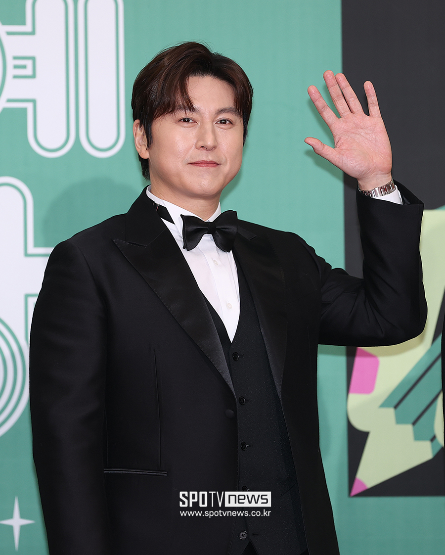 류수영, 프란치스코 교황 추모 "큰 어른이 선종하셨다…멍하더니 울적"