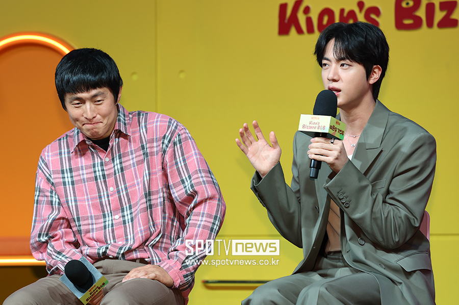 기안84, BTS 진 '기안장' 노동에 보답했다…'큐빅 한땀한땀' 그림 선물 "사장님 감사"