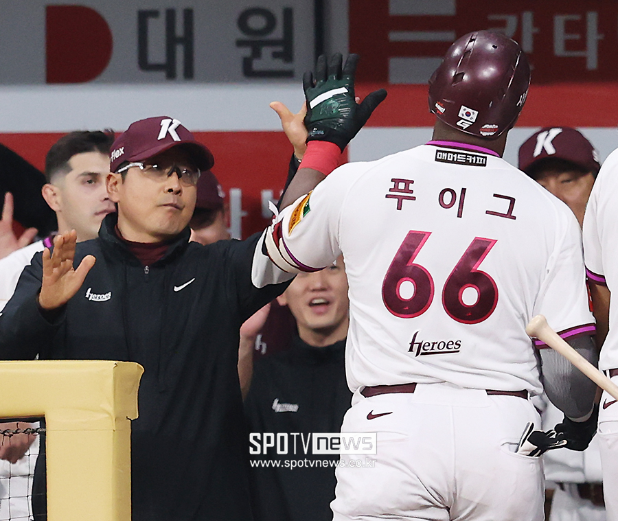 ▲ 홍원기 감독과 야시엘 푸이그(왼쪽부터) ⓒ곽혜미 기자