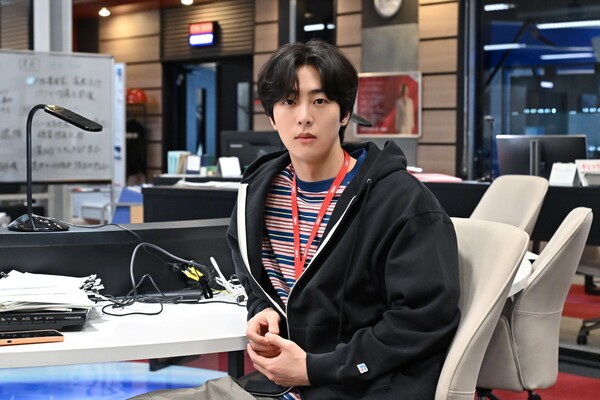 '불륜설' 나가노 메이 韓남친과 양다리 의혹…김무준 측 "친한 동료 사이"[공식]