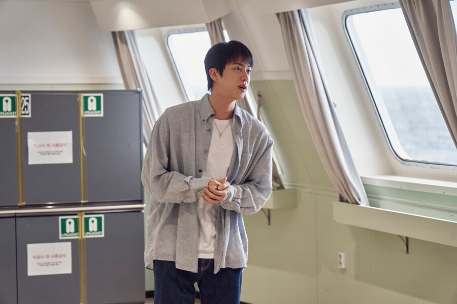▲ 방탄소년단 진. 제공| 넷플릭스
