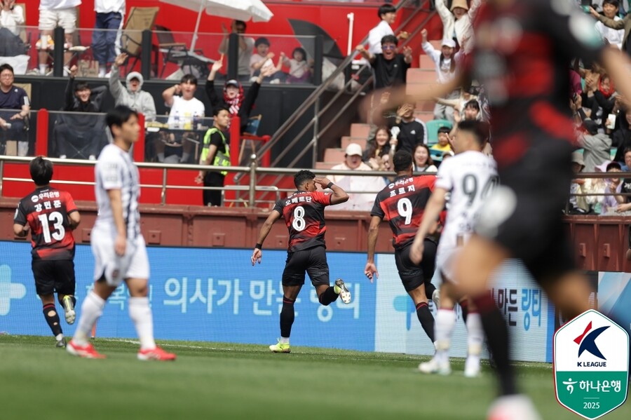 미친 역습→오베르단 골까지 ‘11초’…포항, FC서울 1-0 제압 ‘6위 도약’ [현장 REVIEW]