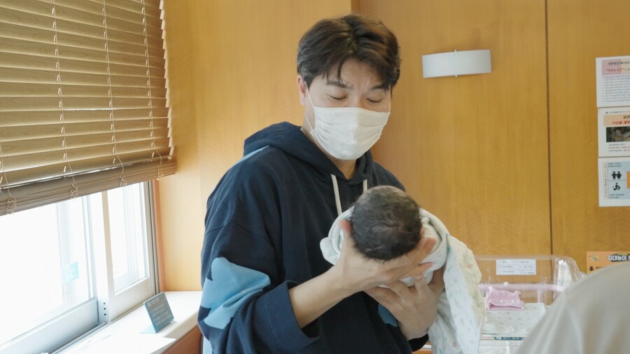 박수홍·양세형에 제작진도 울었다…'우리 아기가 태어났어요' "진짜 출산 공개"
