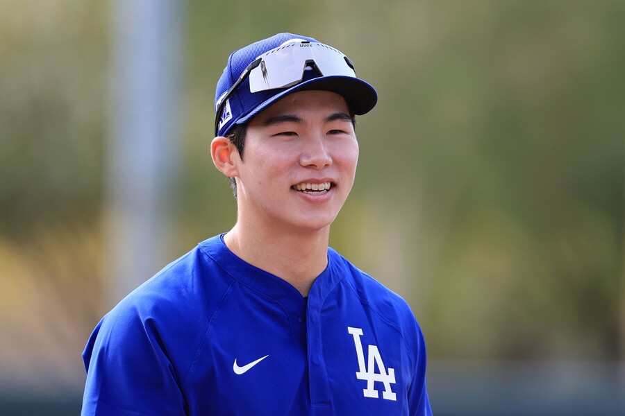 '김혜성 새벽 1시에 ML 데뷔전 나섰다' 다저스 파죽의 7연승…오타니 8호포+사사키 데뷔 첫승 합작