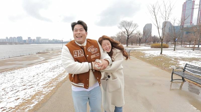'코미디언 부부' 김해준♥김승혜, 러브스토리 공개 "이상형 들어보니 나 같더라"('홈즈')