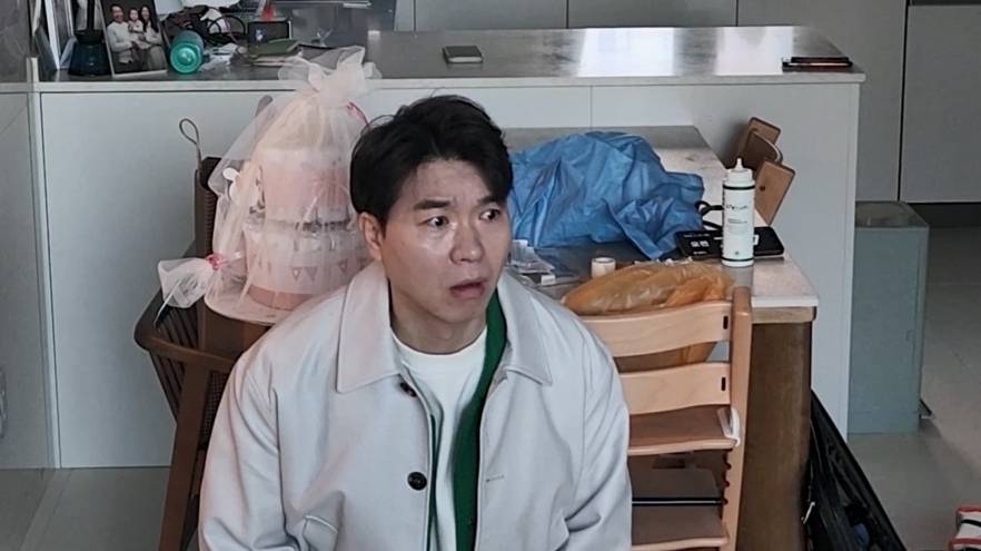'딸 바보' 박수홍, 새벽 긴급 전화에 눈물까지 "이런 방송이 어딨어"('우리 아이가 태어났어요')
