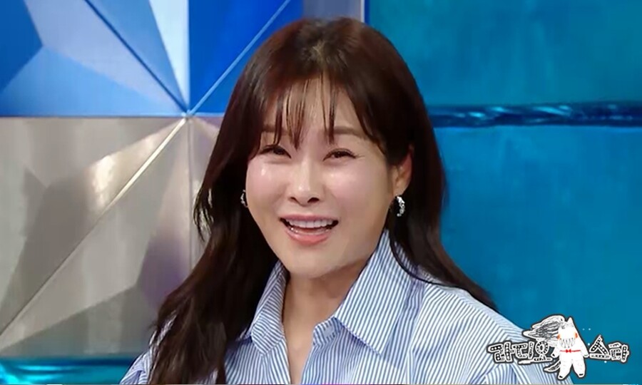 현영, 딸 매니저 변신한 근황 공개 "응원해주는 순간 감동적"('라스')