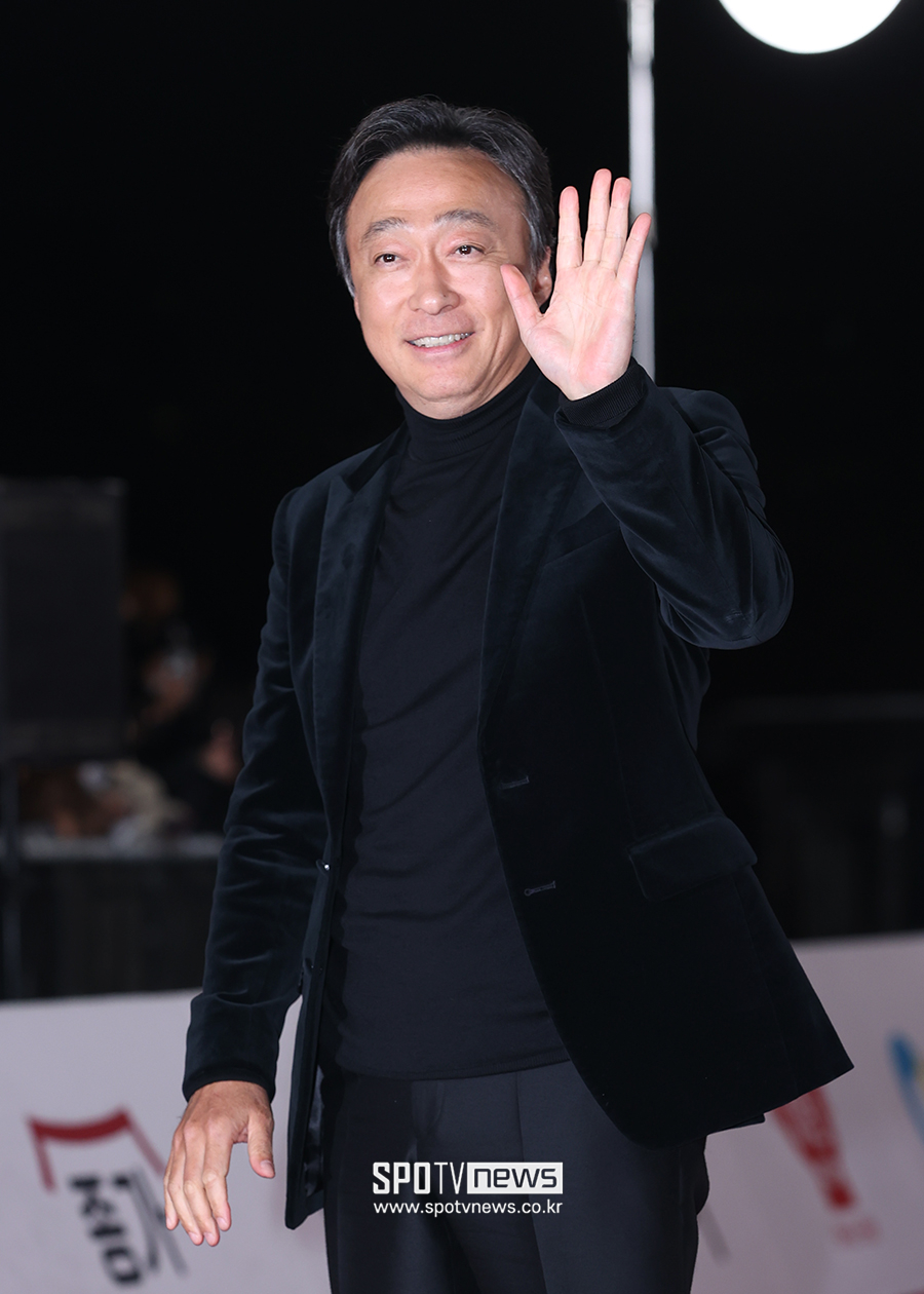 이성민, 호두앤유 떠나 조병규와 한솥밥 "HB엔터 전속계약 체결"[공식]