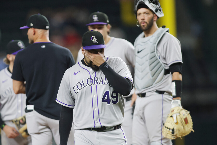 감독 경질 후 전패라니…'7승 36패' 콜로라도, MLB 역사상 가장 나쁜 팀 됐다