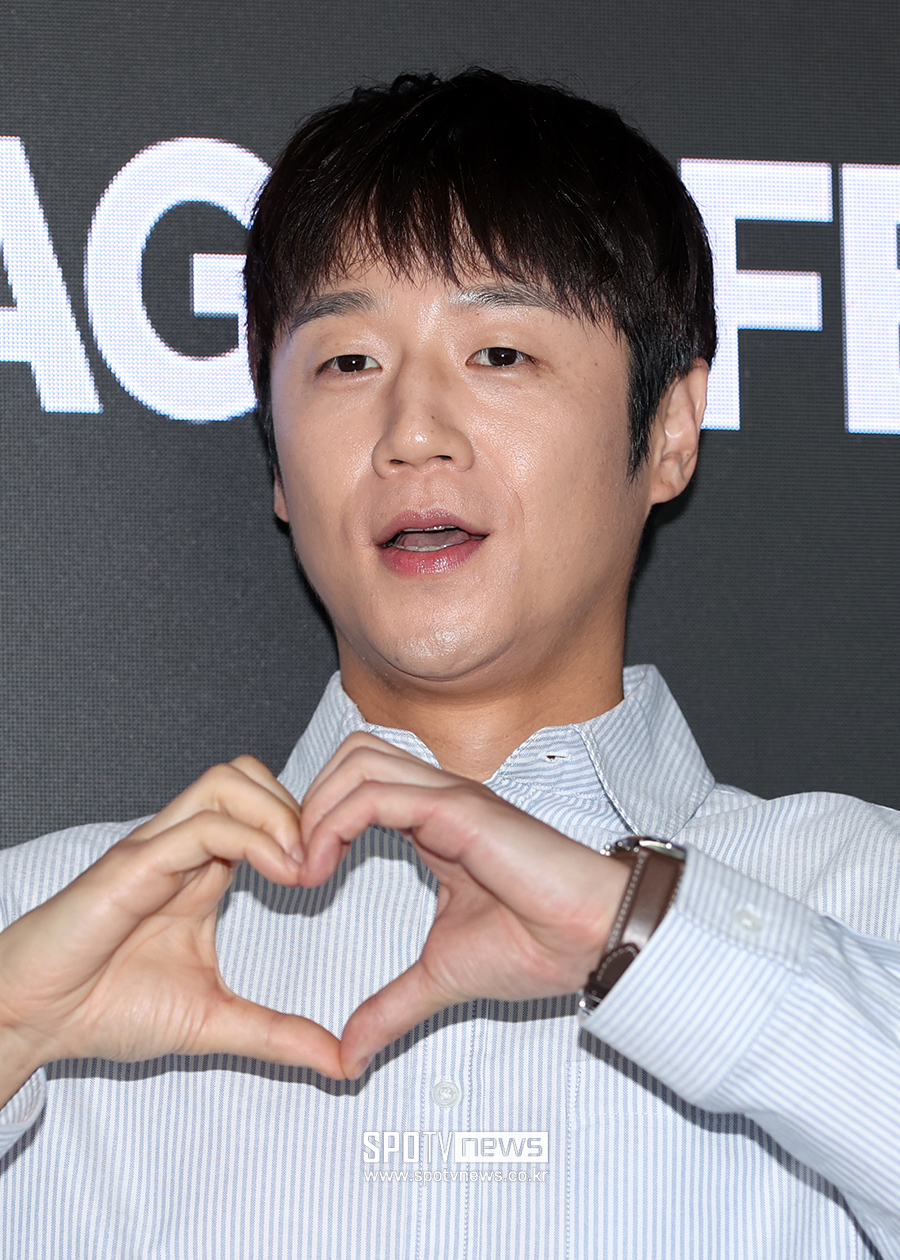 [포토S] 정준원, 긴장한 사돈 총각