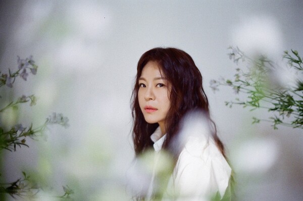 이영현, 대표곡 '연' 19년만에 다시 부른다…21일 리메이크 음원 발표