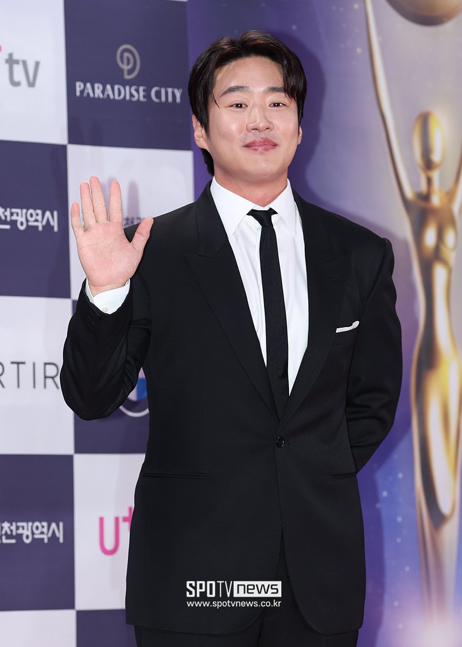 [단독]안재홍, 장항준 감독과 재회…'왕과 사는 남자' 출연