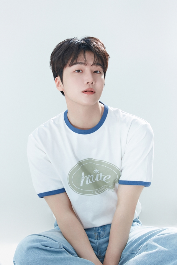 진호, 새 소속사 찾았다…첫 스케줄은 '베어 더 뮤지컬'
