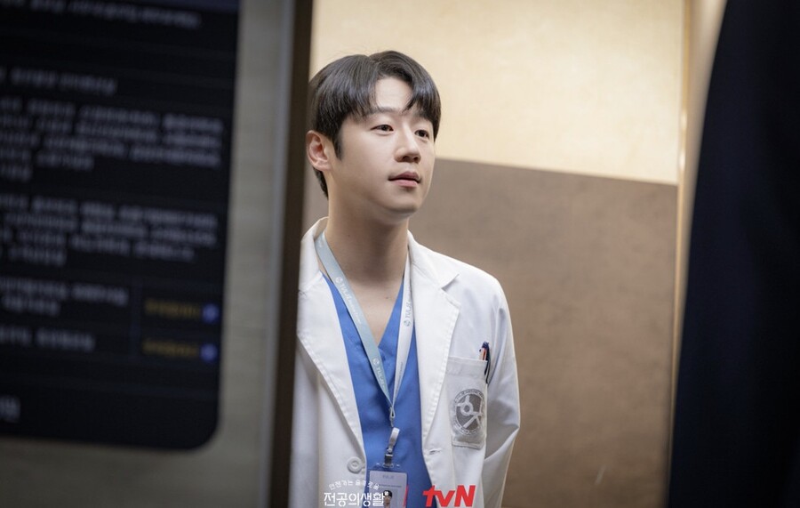▲ 정준원. 출처| tvN 언젠가는 슬기로울 전공의생활 공식 홈페이지