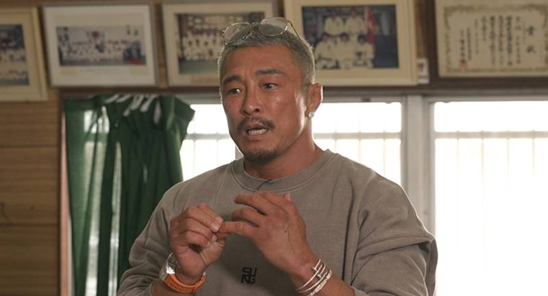 추성훈, 돌아가신 父와 추억 회상 "아버지와 함께 유도 시작한 곳"('홈즈')