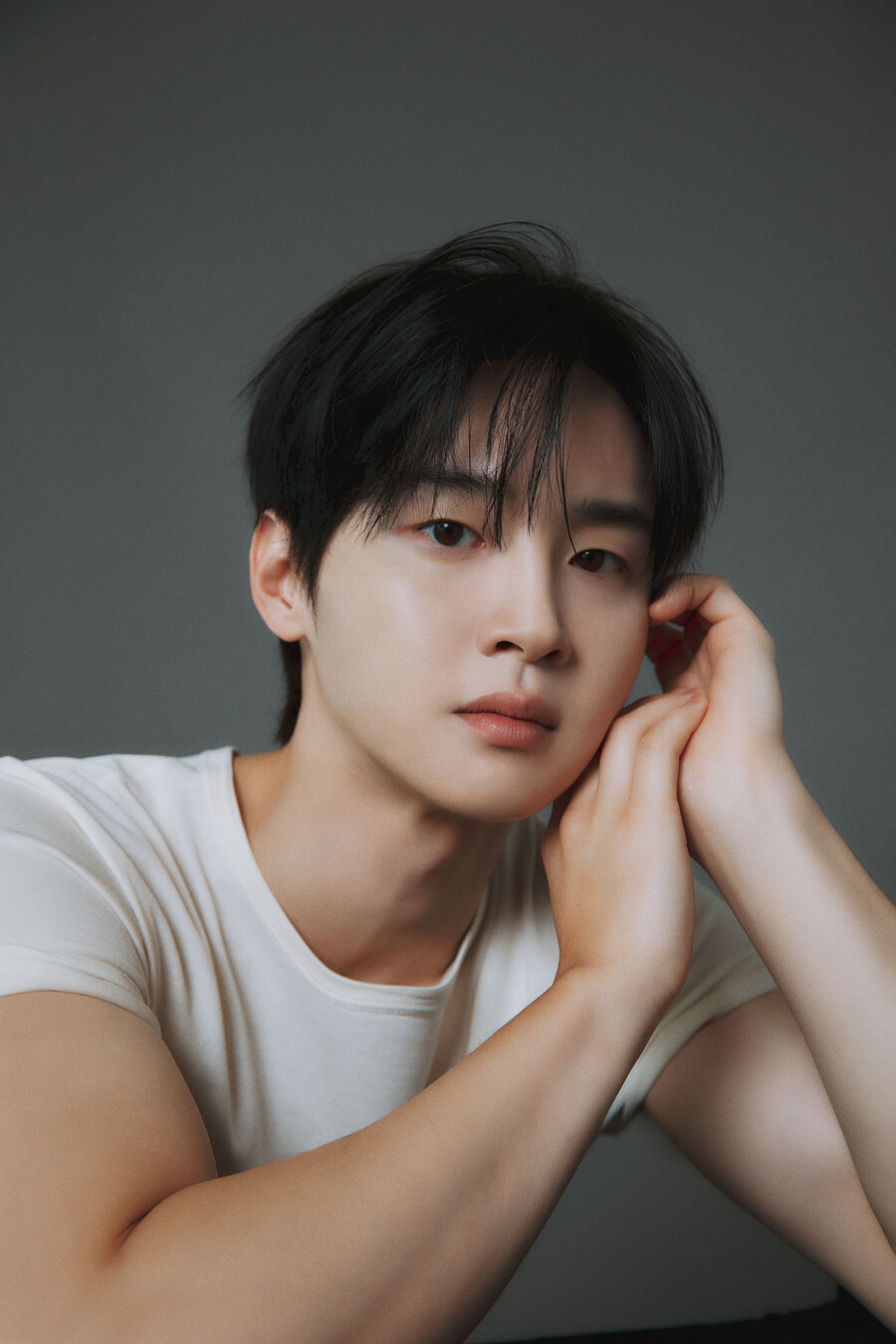 장동윤, 이석훈 빈자리 채운다…2주간 '브런치카페' 스페셜 DJ 변신