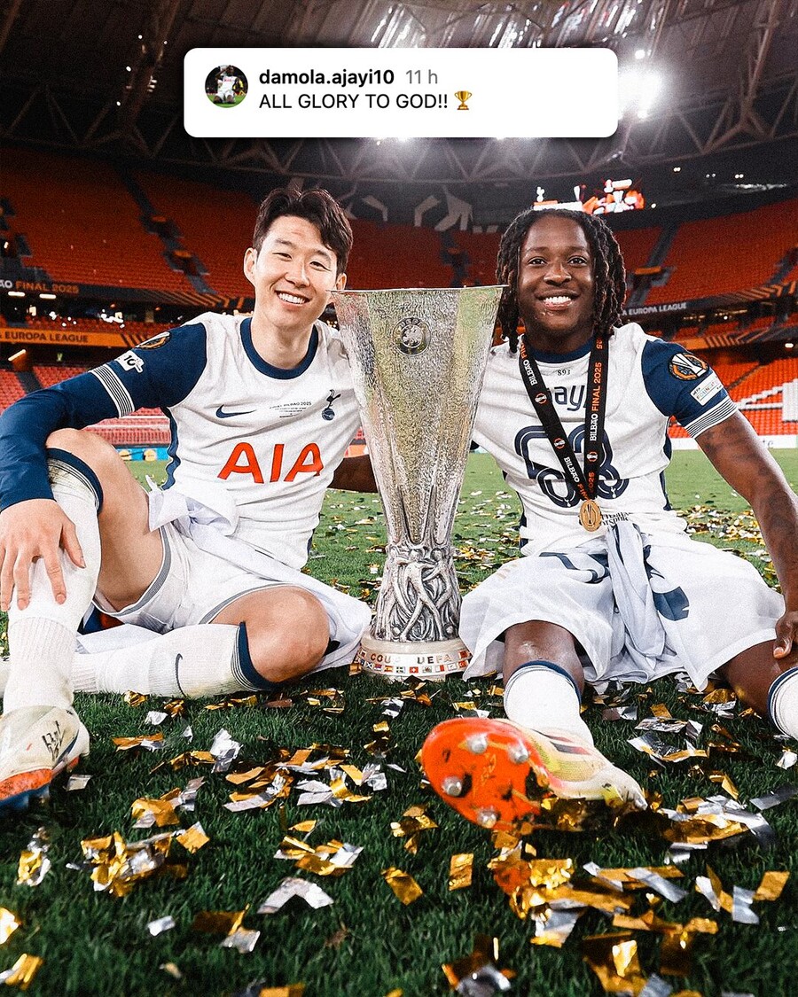 토트넘은 2024-25시즌 유럽축구연맹(UEFA) 유로파리그 우승을 차지한 이후 “손흥민이 유럽대항전 트로피를 들어올렸다. 토트넘 주장 엘리트 그룹에 합류했다. 토트넘의 레전드로 공식적으로 인정됐다”며 공식채널을 통해 알렸다. 공개된 이미지에는 세 명의 전설적인 주장들이 함께 담겼다. 1971-72시즌 UEFA컵(현 유로파리그) 우승 당시 주장이었던 앨런 멀러리, 1983-84시즌 같은 대회에서 트로피를 들어올린 스티브 페리먼, 그리고 2024-25시즌 유로파리그 우승의 주역 손흥민이 나란히 배치됐다. 이 세 명은 토트넘 구단 역사상 유럽 대항전 트로피를 들어올린 단 세 명의 주장이라는 상징적인 의미를 가진다.