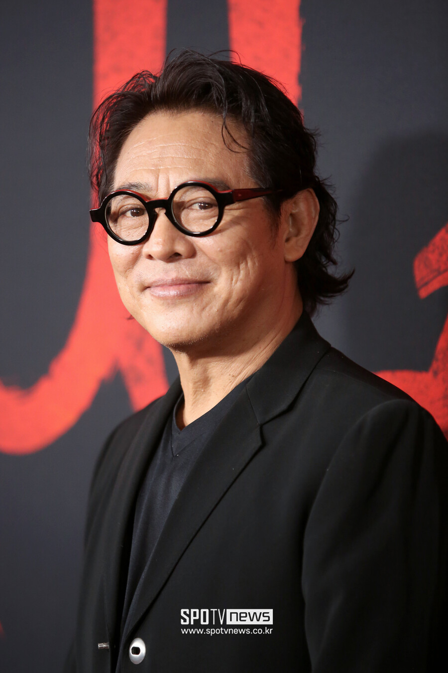 '中 퇴출설' 이연걸, 62살에 무협영화 주연 컴백 '14년 만'
