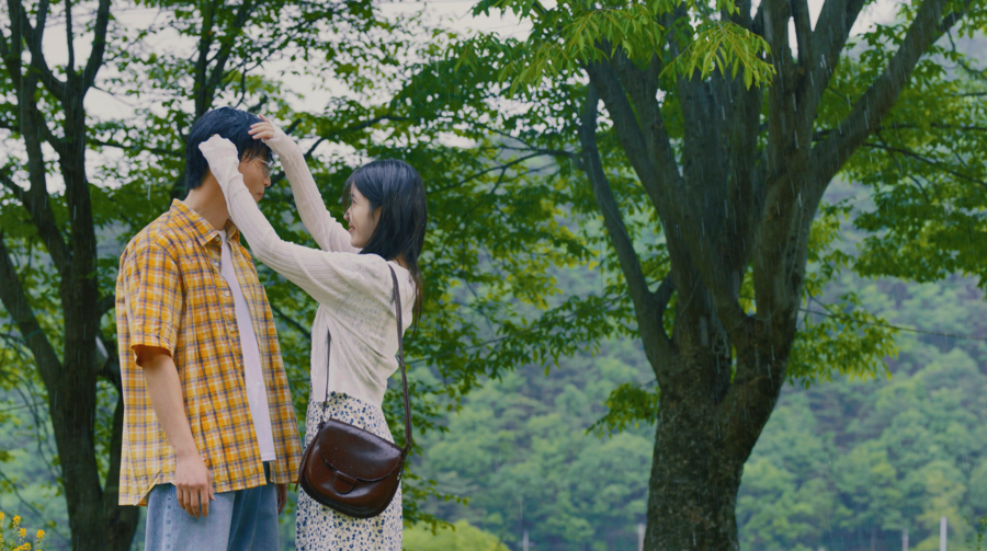 아이유, 허남준과 연인 호흡…'네버 엔딩 스토리' MV 티저 공개