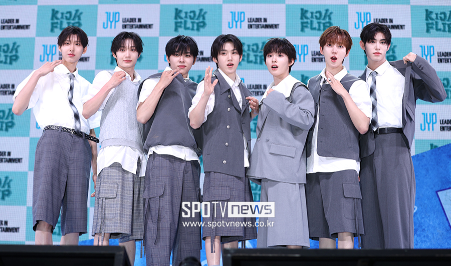 [포토S] 킥플립, '귀엽게!'
