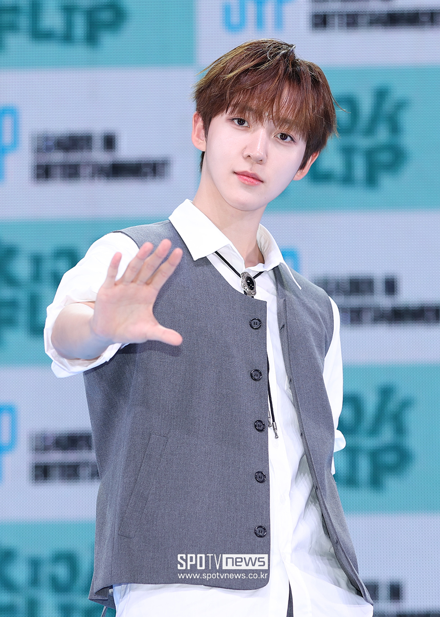 [포토S] 킥플립 동현, '폼나게'