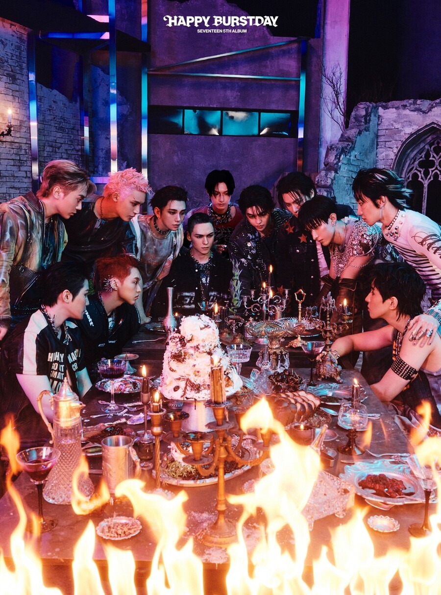 세븐틴, 콘크리트 차트 뚫었다…'썬더'로 음원차트 1위+전곡 차트인