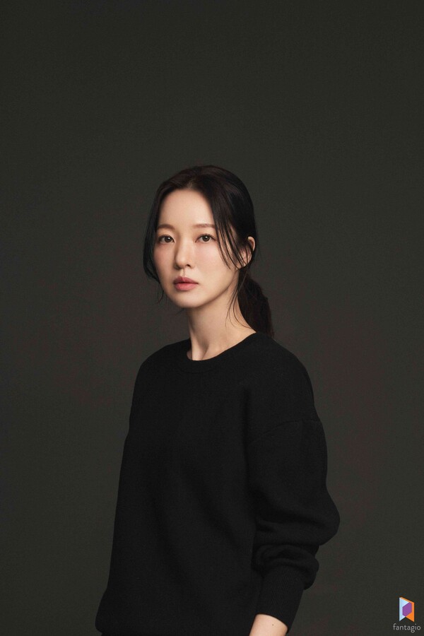 ▲ 판타지오와 전속계약을 맺은 전여진. 제공|판타지오