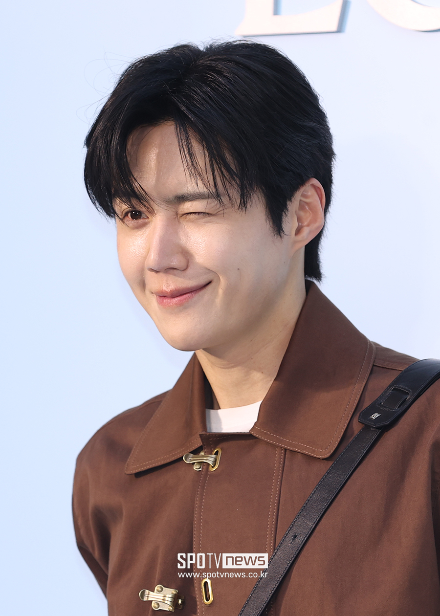 [포토S] 김선호, '충섭이의 윙크!'